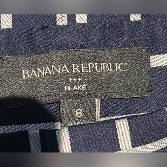 ⭐️Banana Republic Blake Crop Pants - Picture 3 of 3